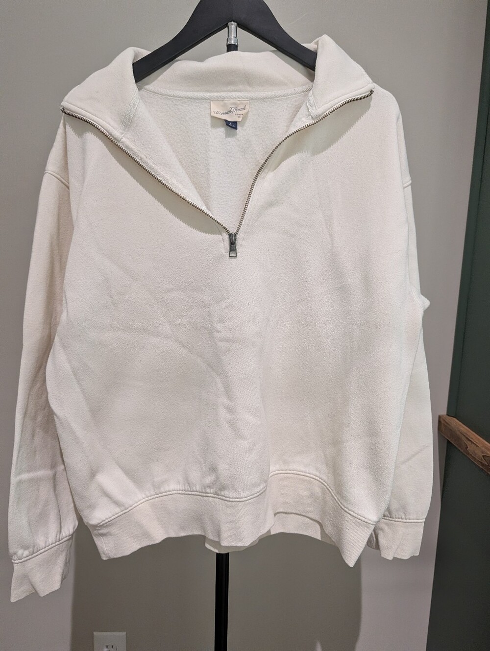 Universal Thread Women's Zip-Up Sweatshirt in Cream